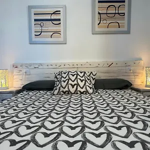 https://house-low-island.in-canary-islands.com