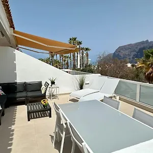 https://cozy-appartment-with-beautiful-view-on-cliffs-sea.in-canary-islands.com